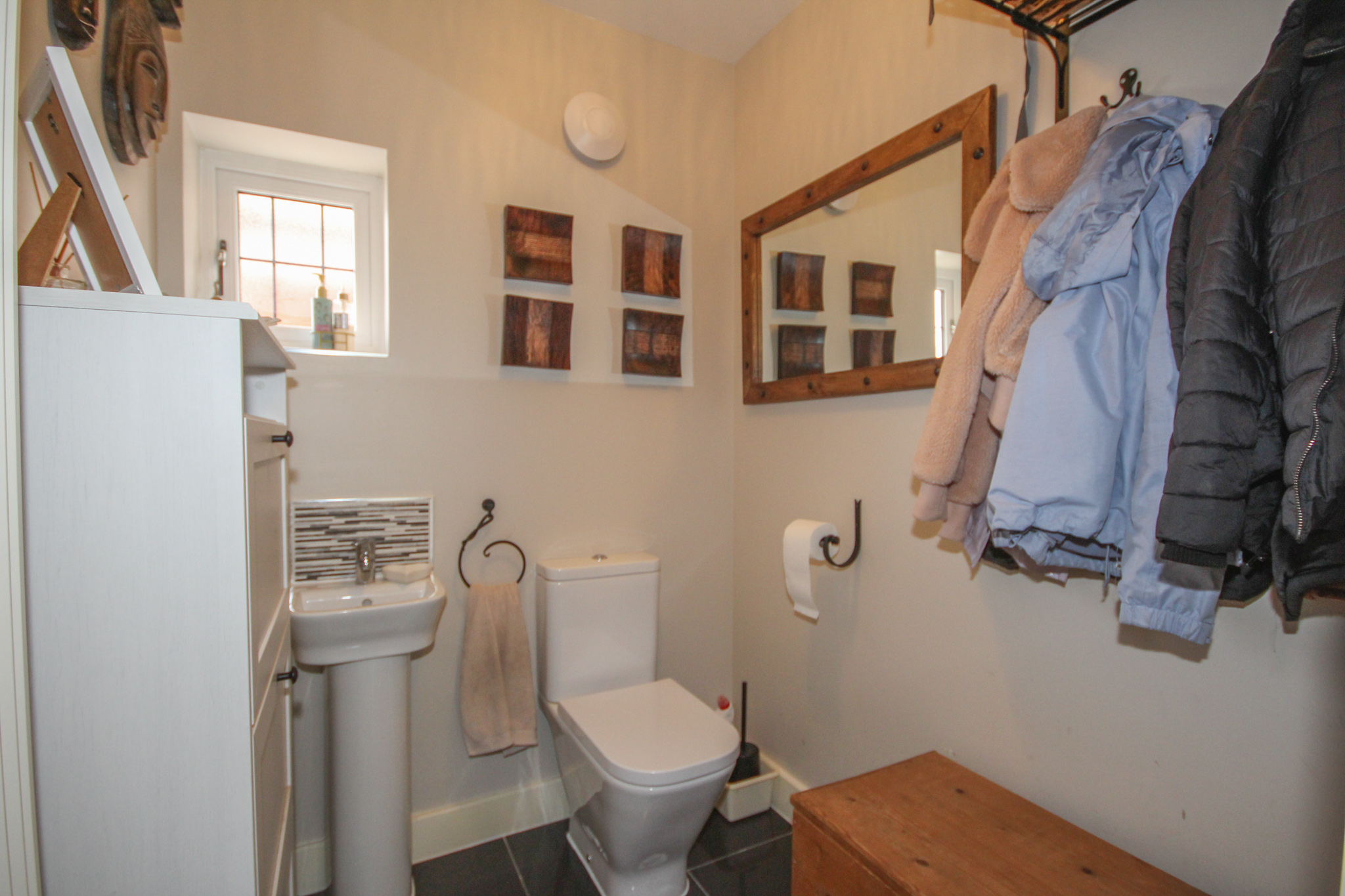 Cloakroom WC Samuels Estate Agents